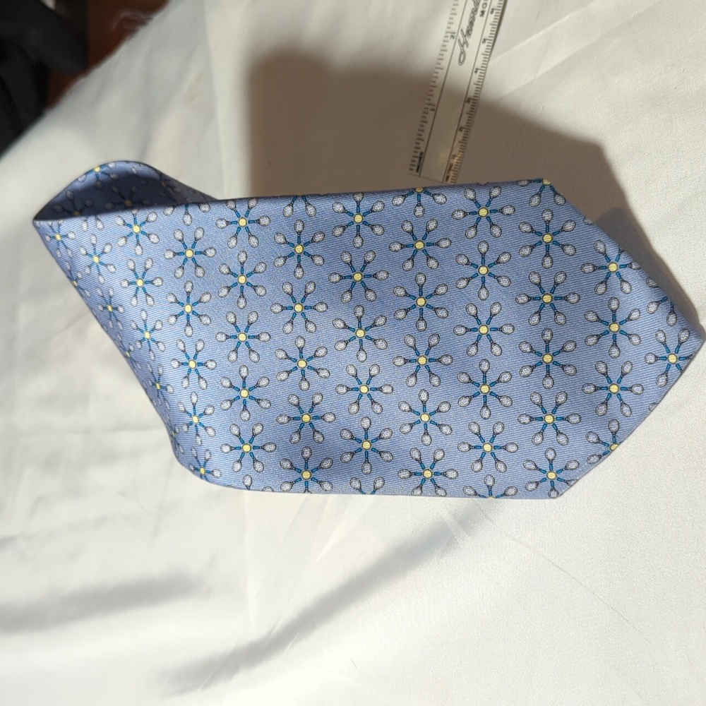Vineyard Vines Tie